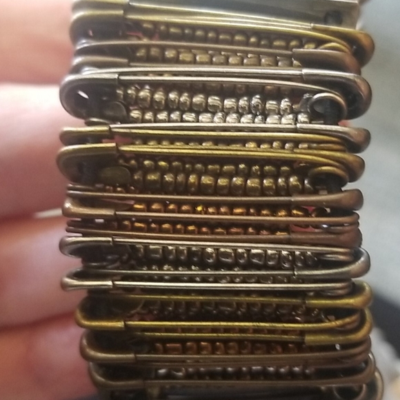 Watch - Picture 5 of 5